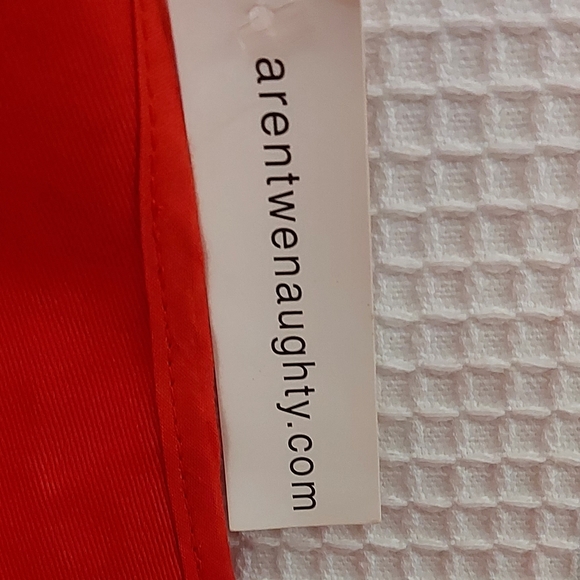 NWT Christmas Naughty but Nice Apron - Picture 7 of 8